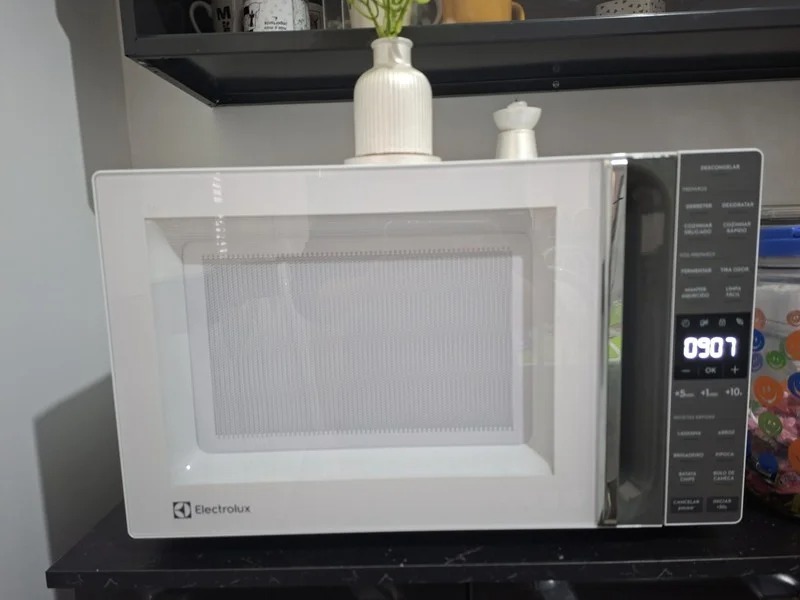 Microondas 36 Litros Electrolux ME36B Efficient 1600W Branco 110/220V - Imagem 2