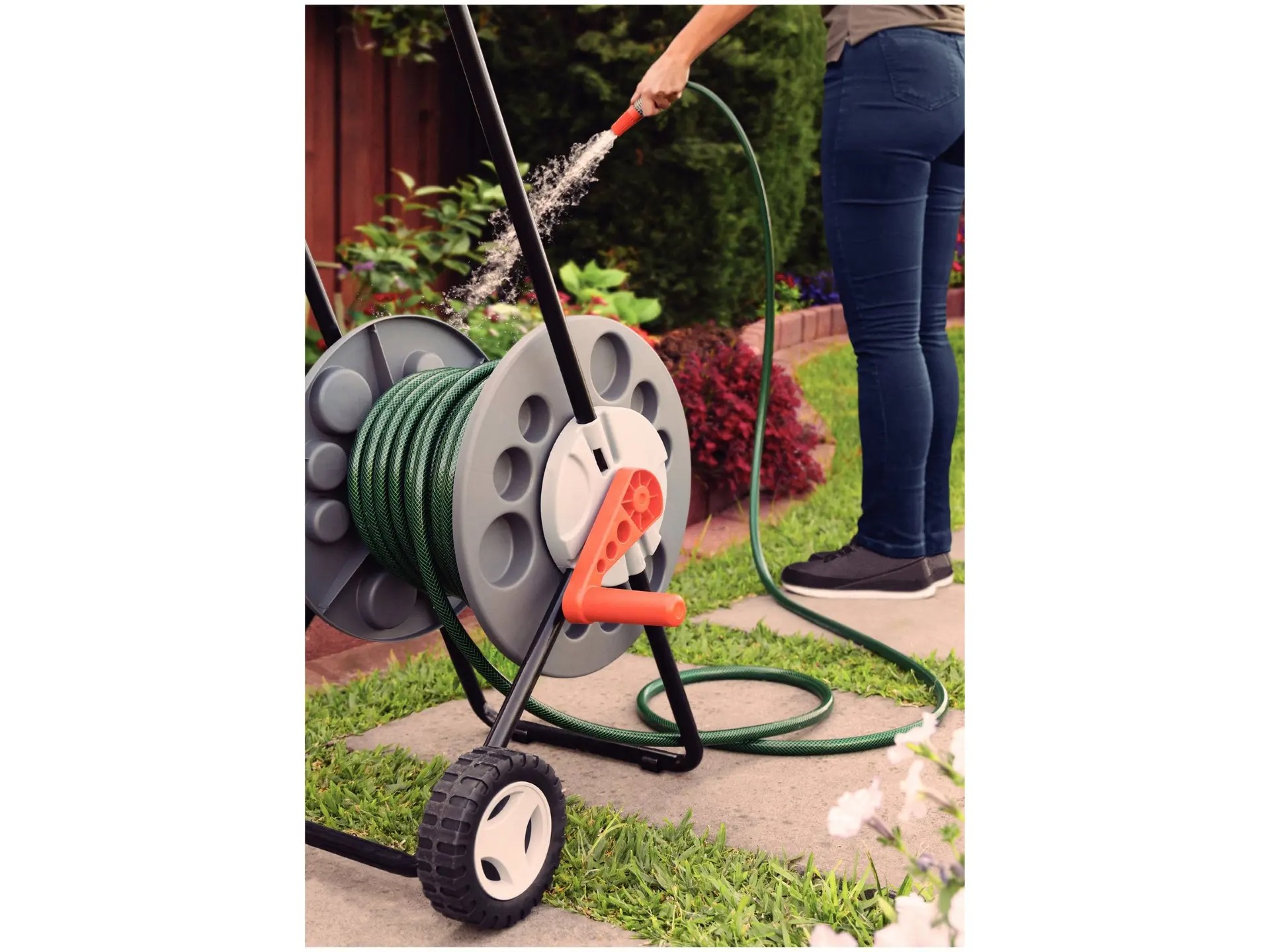 Enrolador de Mangueira de Chão Tramontina 78595000 com Rodas 55m 1/2" - Imagem 2